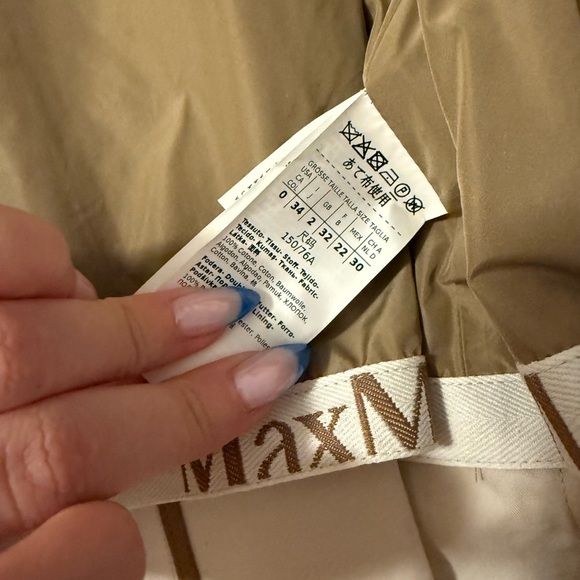 Max Mara Double-Breasted Trench Coat - Cream - Picture 6 of 8